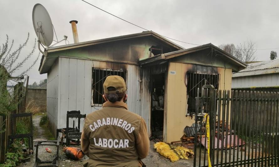 Agresor - y pirómano - quemó casa de su ex conviviente en Lanco