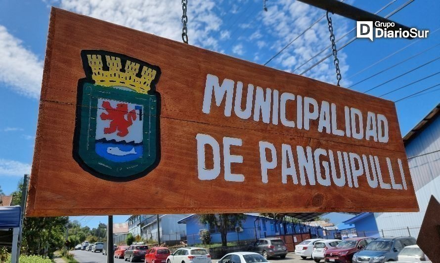 Alcaldes responden por más de 14 mil horas extra detectadas en municipio de Panguipulli