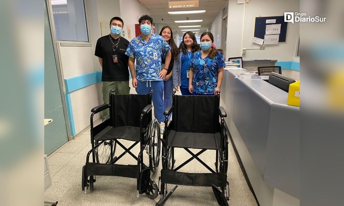 Hospital Base Valdivia adquiere sillas de ruedas para mejorar la atención de sus usuarios